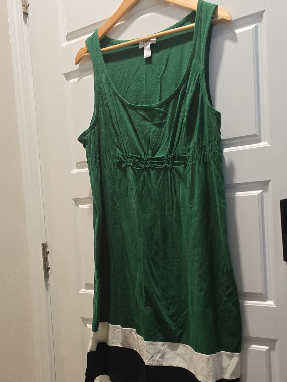 Green Sleeveless Midi Dress with Colorblock Hem